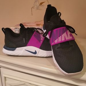 *SOLD* Nike Renew Sneakers